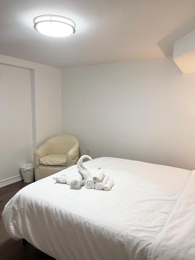 Simple & Tidy Private Rooms Торонто Екстериор снимка