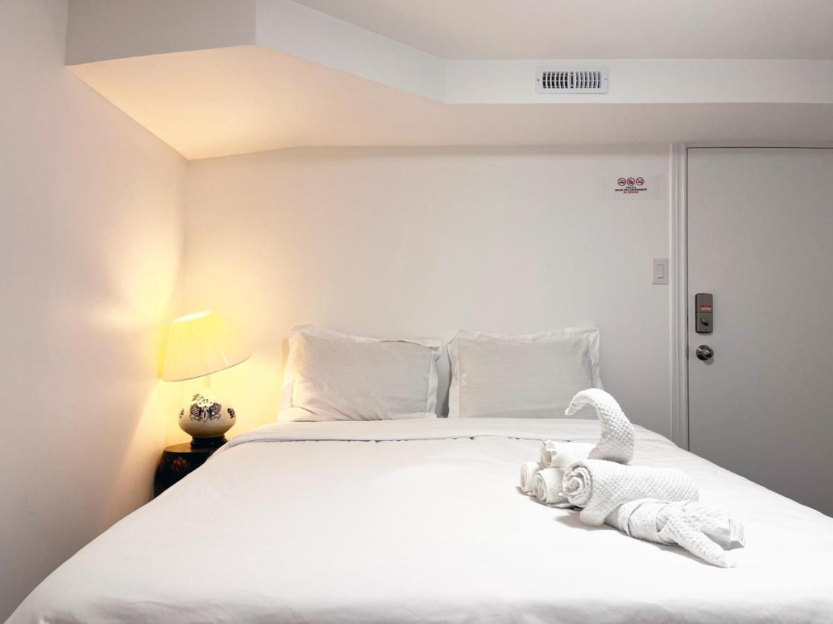 Simple & Tidy Private Rooms Торонто Екстериор снимка